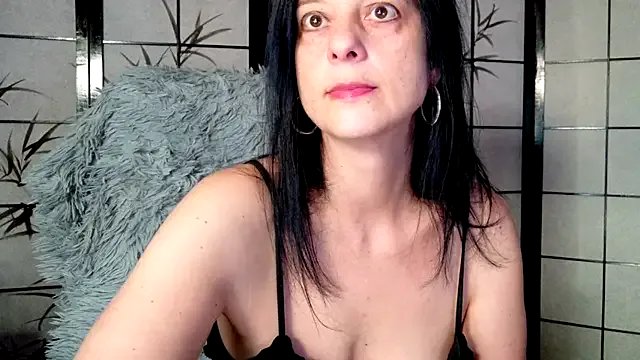 Freechat _Sweetlonglips_ on StripChat