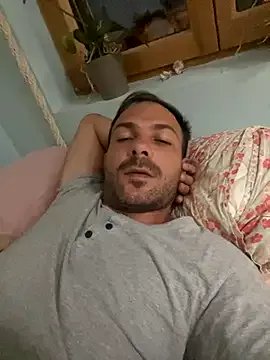 Freechat Adventurehotman on StripChat