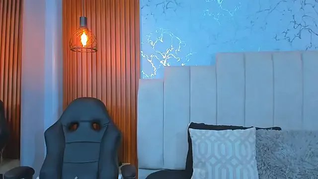 Private AlexiaAbbey on StripChat