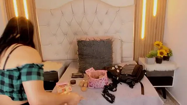 Freechat Andrys_ on StripChat