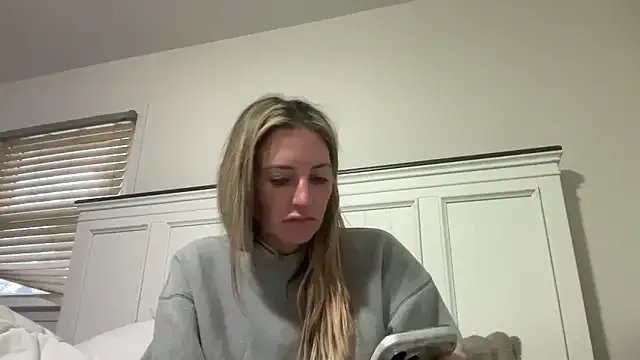 Freechat ariestarlight on StripChat