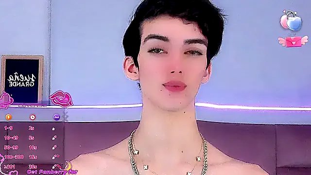 Baby_FenixTS on StripChat