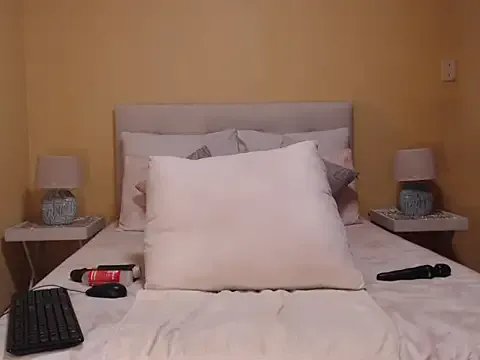 Bee_Bella1