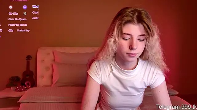 Bella_amory on StripChat