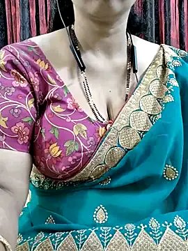 Freechat bhuvana_555 on StripChat