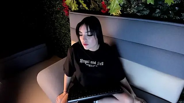 bubble__angel__ on StripChat