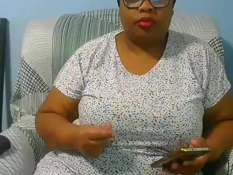 Freechat BUSTYTUMIXX23 on StripChat