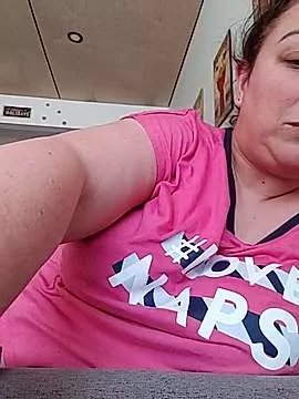 Canadian_BBW on StripChat 