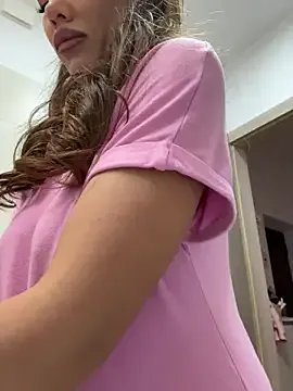 Freechat CelineReys on StripChat