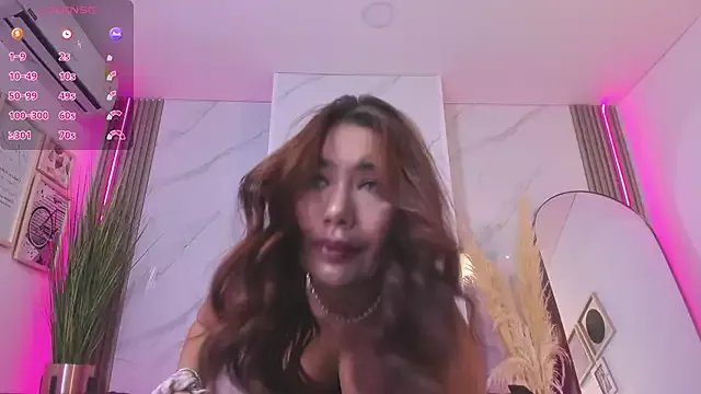 Freechat Chlooee__ on StripChat