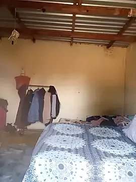 Private Curvycandy95 on StripChat