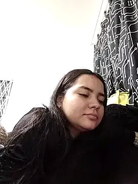 Freechat Ema_kraus on StripChat