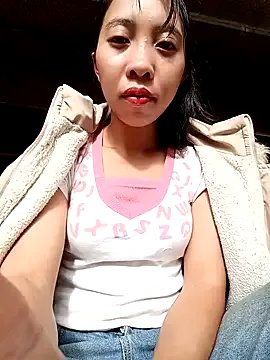 emaame68 on StripChat 