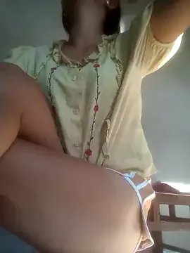 emaame68 on StripChat 