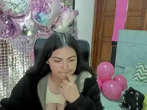 Emily_Simt_
