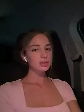 Freechat EvieEvans on StripChat