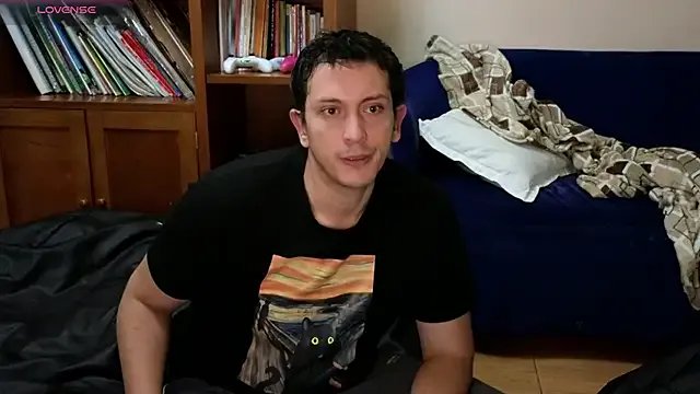 Freechat hardaftercum on StripChat