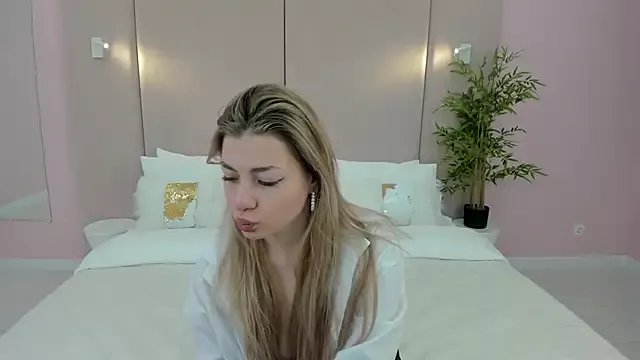 HelenaMorgan on StripChat