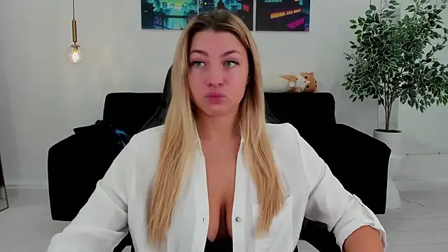 HelenaMorgan on StripChat