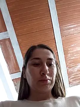 Freechat Iris_love18 on StripChat