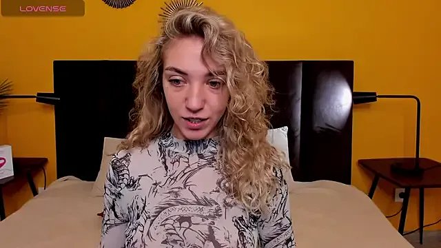 Jessie_Curlyy on StripChat 