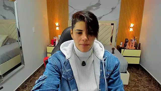 KAROLLJONES1