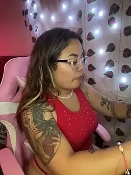 Freechat Lindalatina2001 on StripChat