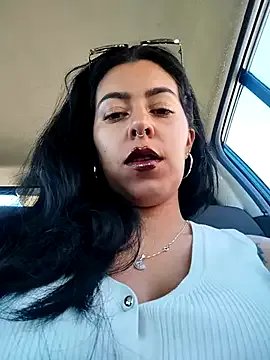 Freechat Luianna on StripChat