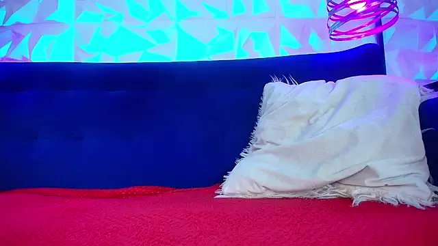 ly_lulu on StripChat