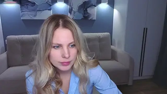 Freechat MelanieBennett on StripChat