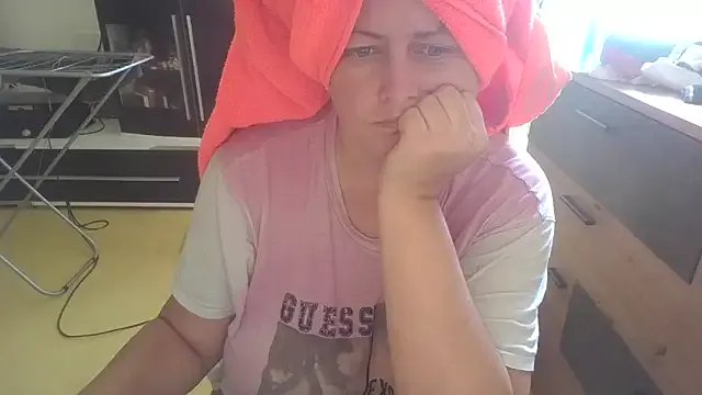 Freechat Meliss_Official9 on StripChat