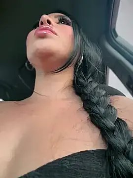 MiaRoberts1