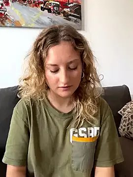 Freechat MileySummer on StripChat