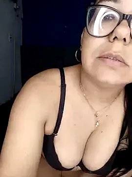 Freechat MilfTentasion on StripChat