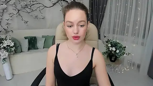 Private MiracleCurly on StripChat