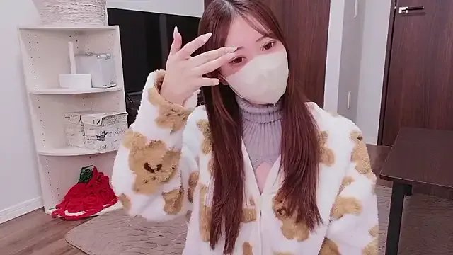 MOEMOE-Q on StripChat