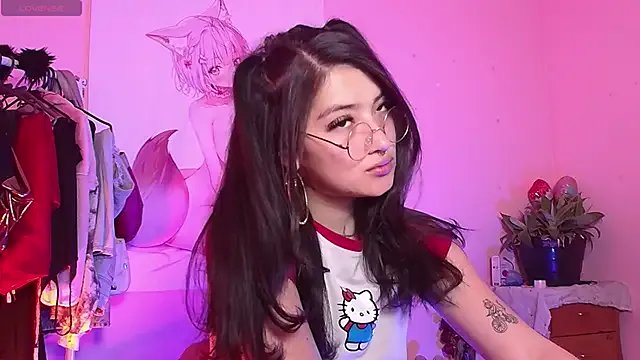 moonfiredancer on StripChat