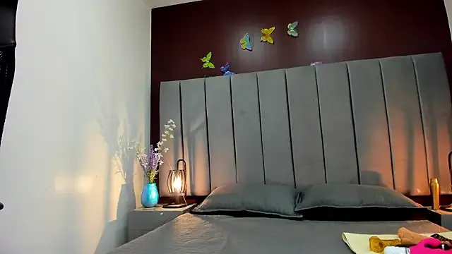 Freechat moxa_hot on StripChat