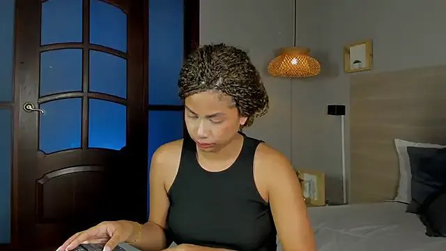 nayah__ on StripChat