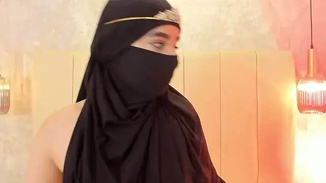 Freechat nayiraa_ on StripChat