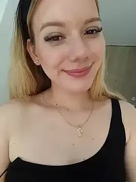 Freechat NicoleCut on StripChat