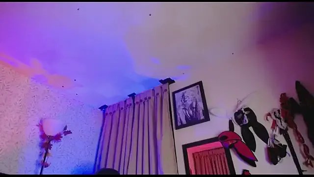 Freechat Noise_Lux33 on StripChat