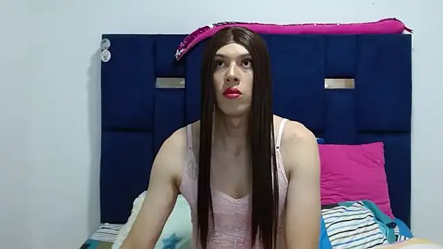 PinkLuna_LolaBloom