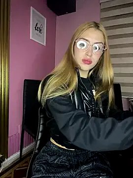 Freechat PrettyAshley_ on StripChat