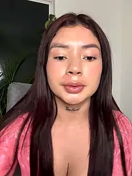 Private Roxanne_08 on StripChat