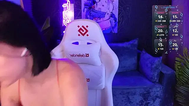roxy_riot_