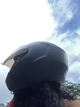 sally_rosses on StripChat 