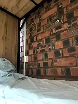 Freechat Sarah2127 on StripChat