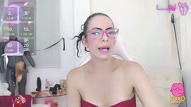 sasha_mom69_ on StripChat 