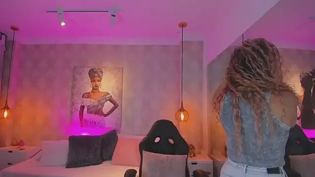 Freechat Shantall__ on StripChat
